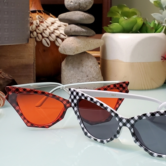 Gingham Butterfly Sunglasses - Picture 4 of 6